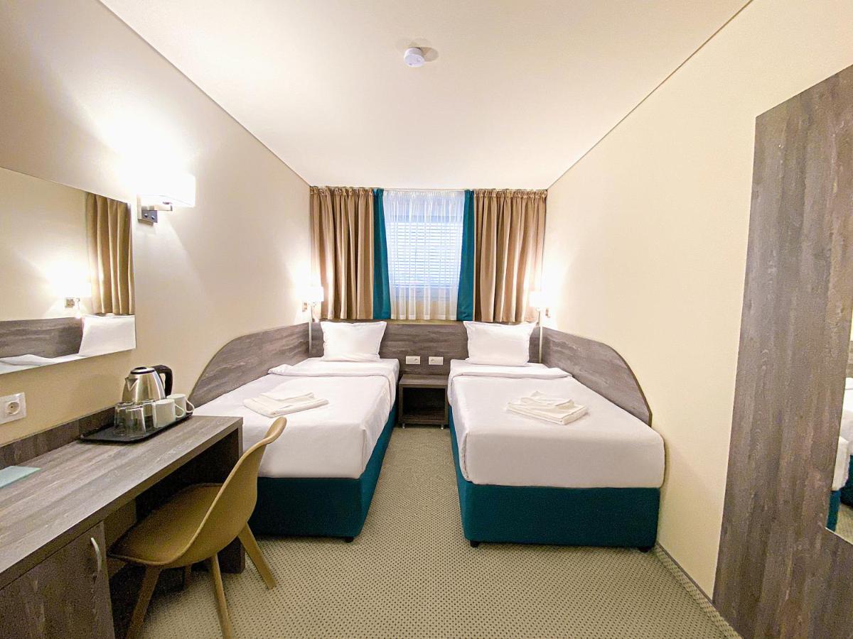 Terminal Park Motel Bischofsheim Kültér fotó