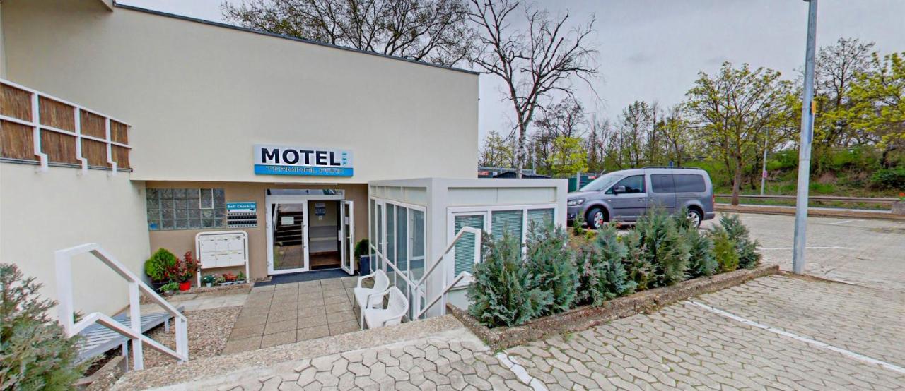 Terminal Park Motel Bischofsheim Kültér fotó