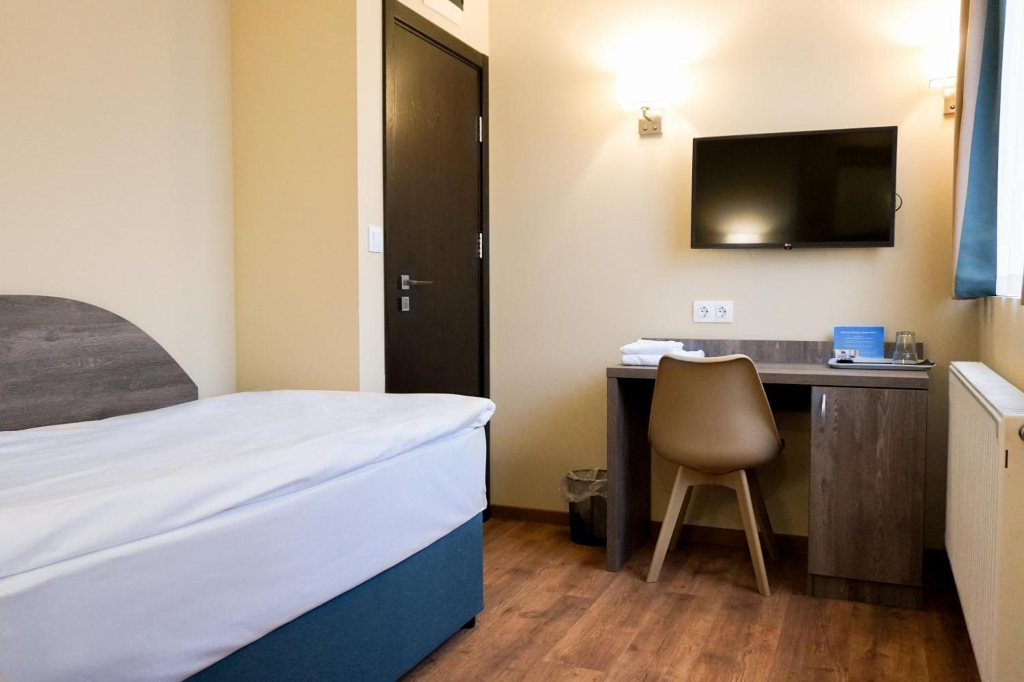 Terminal Park Motel Bischofsheim Kültér fotó